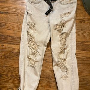 Distressed boyfriend light blue jeans